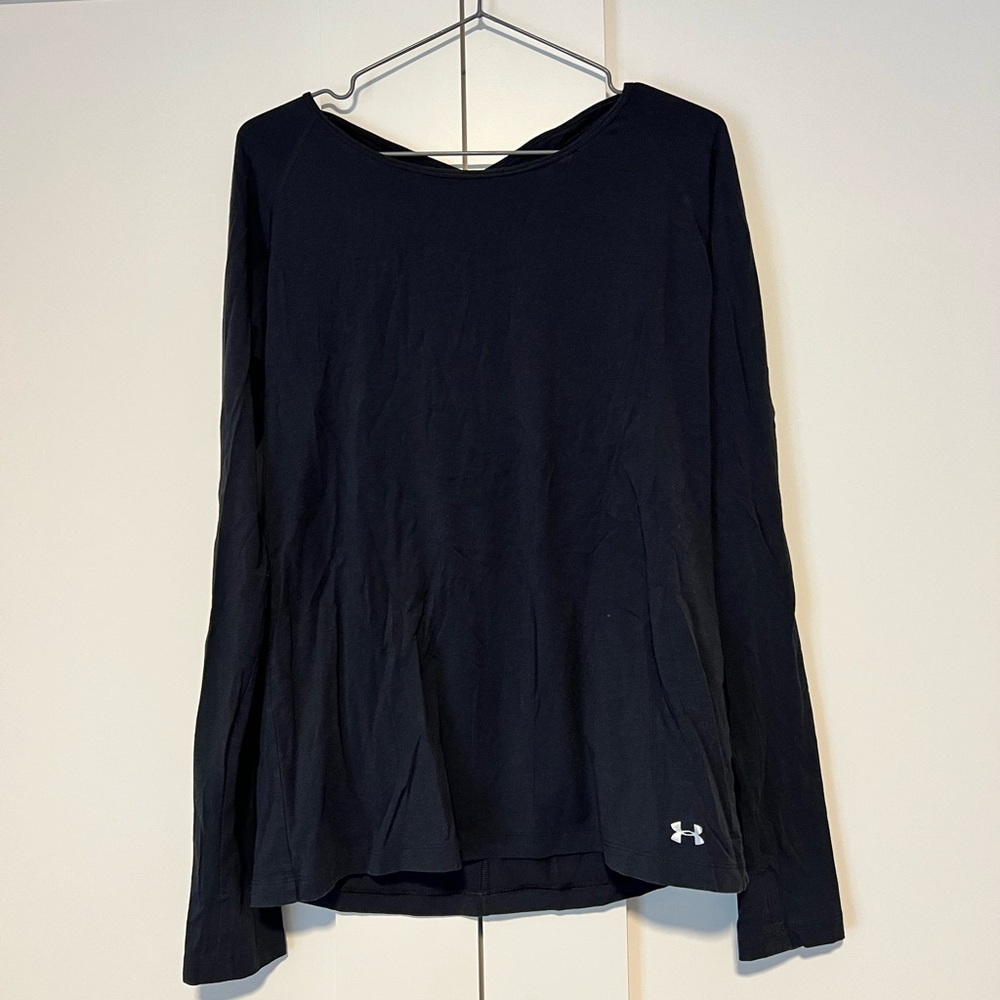 Under Armour heat gear long sleeve top